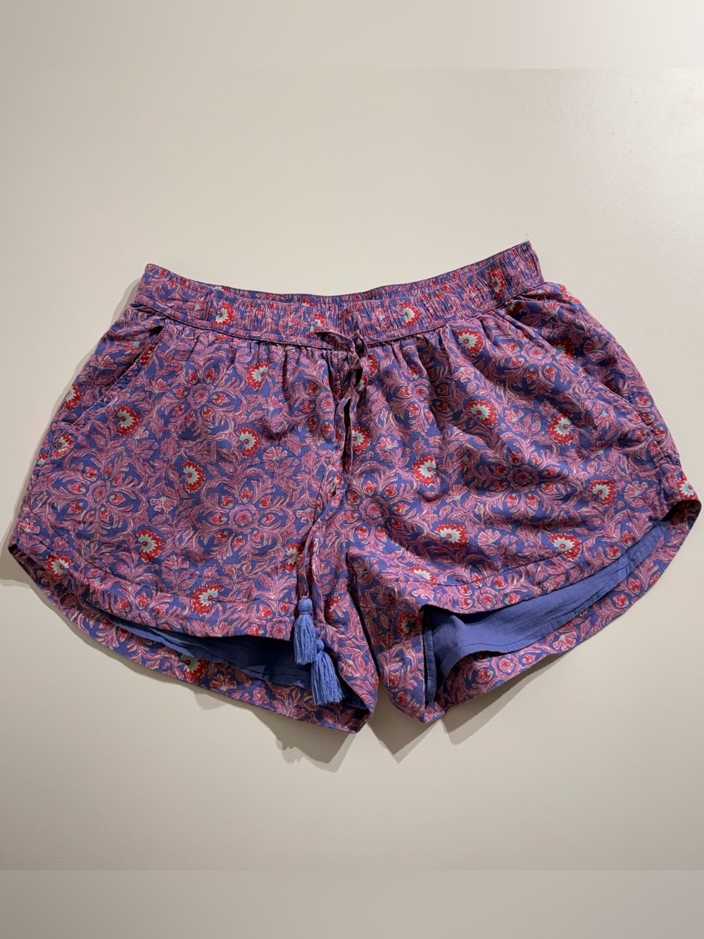 Vineyard Vines Purple Paisley Tassel Shorts Sz. M